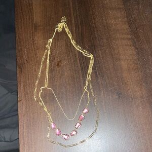 Kendra Scott necklace